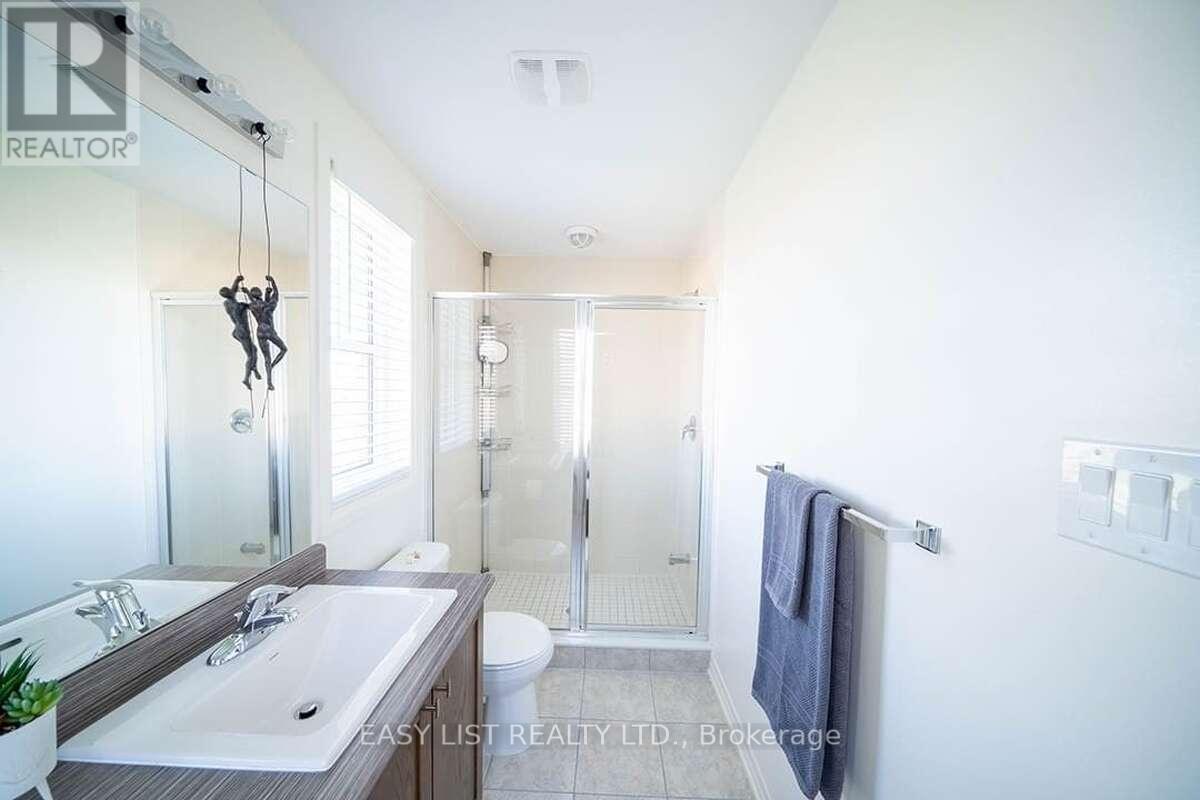 49 Prince William Boulevard, Clarington, ON - Indoor Photo Showing Bathroom