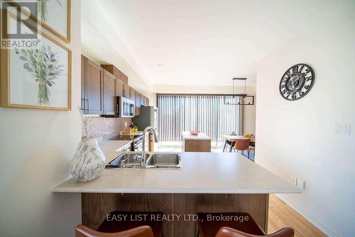 49 Prince William Boulevard, Clarington, ON - Indoor Photo Showing Kitchen