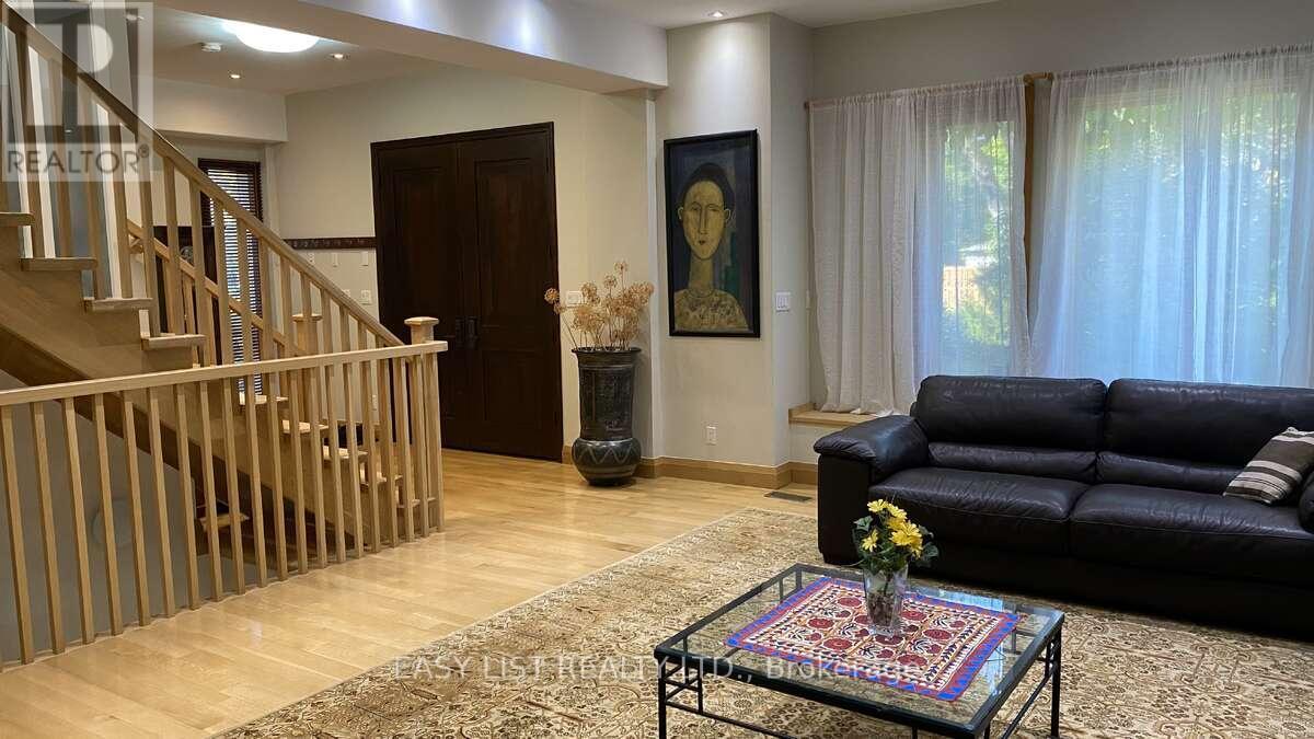 98 Burbank Drive, Toronto, ON - Indoor