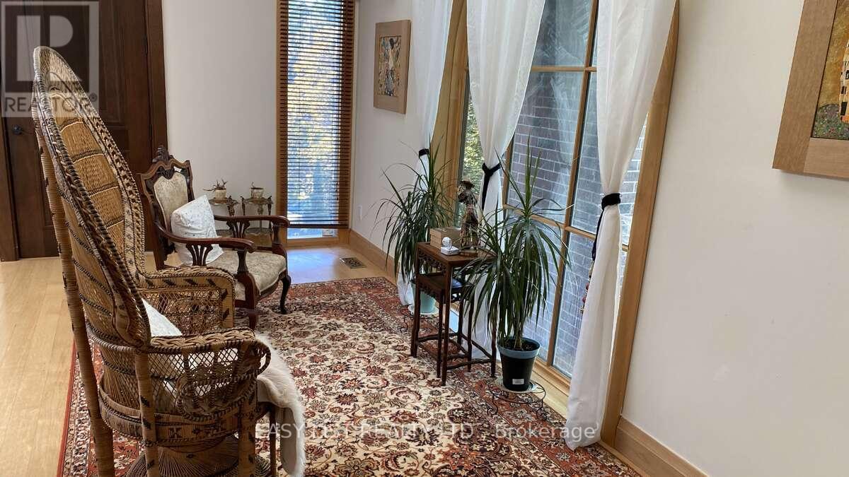 98 Burbank Drive, Toronto, ON - Indoor Photo Showing Other Room