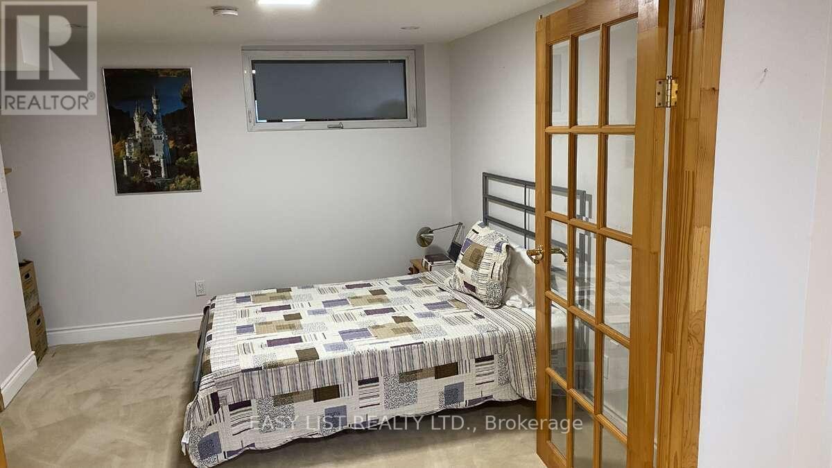 98 Burbank Drive, Toronto, ON - Indoor