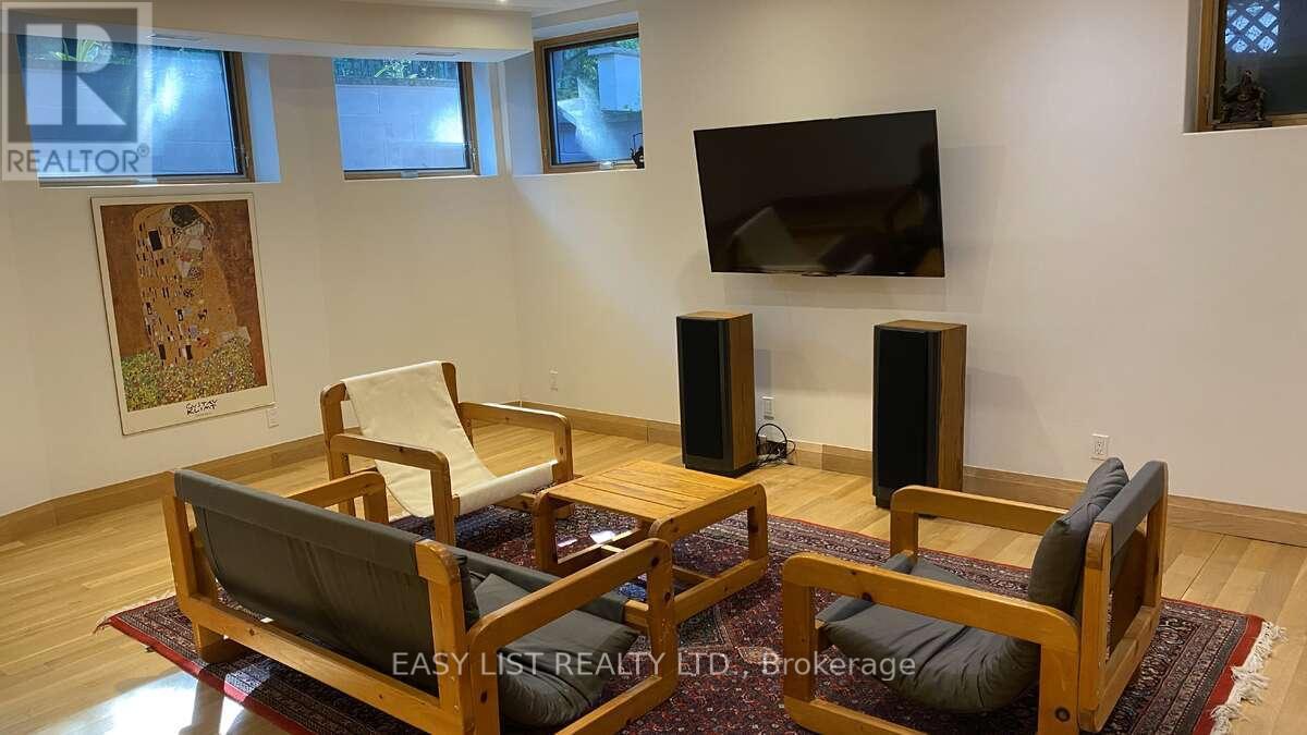 98 Burbank Drive, Toronto, ON - Indoor Photo Showing Office