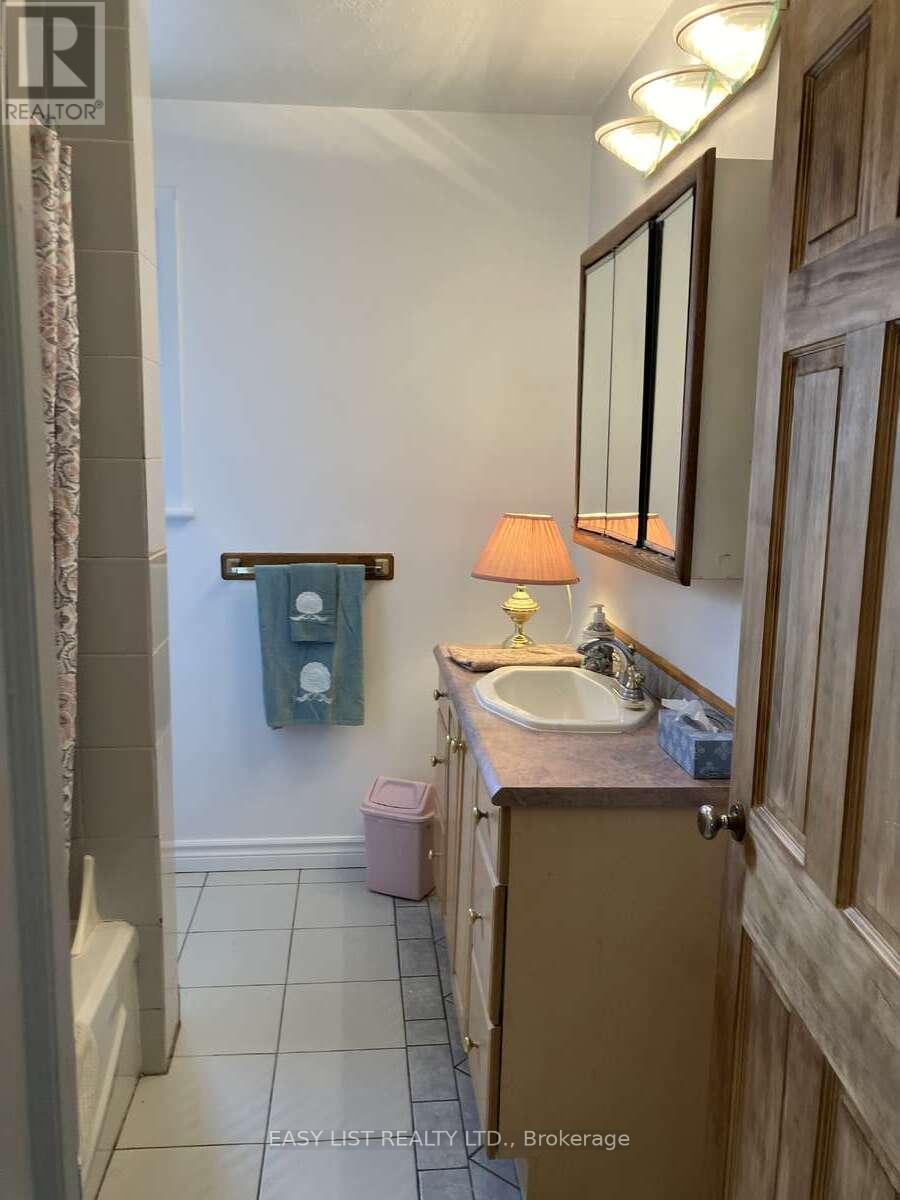 271 Mcarthur Avenue, Ottawa, ON