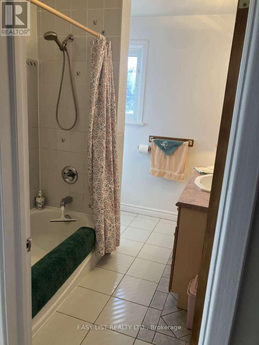 271 Mcarthur Avenue, Ottawa, ON