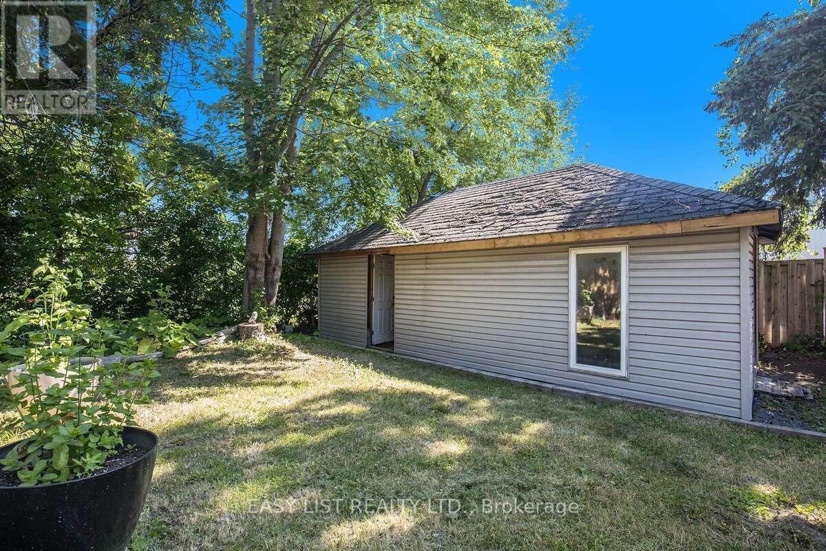 271 Mcarthur Avenue, Ottawa, ON