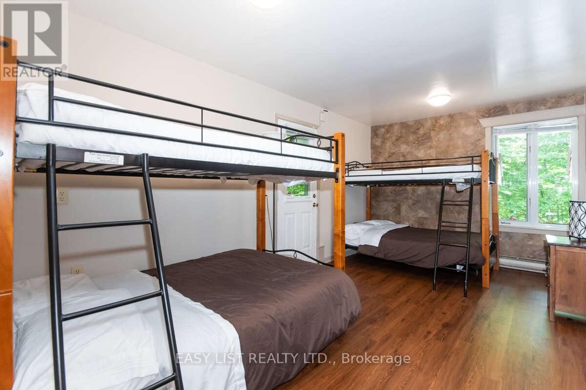 1826 Canaan Road, Ottawa, ON - Indoor Photo Showing Bedroom
