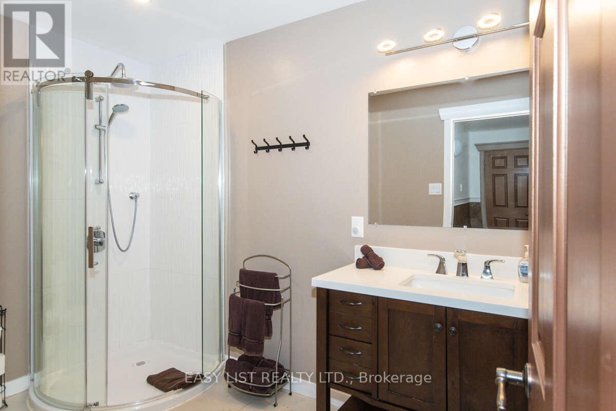 1826 Canaan Road, Ottawa, ON - Indoor Photo Showing Bathroom