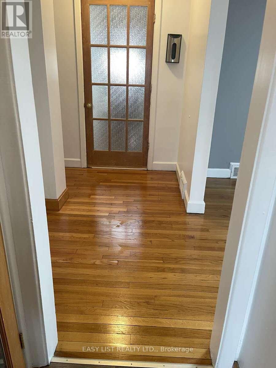 271 Mcarthur Avenue, Ottawa, ON - Indoor Photo Showing Other Room