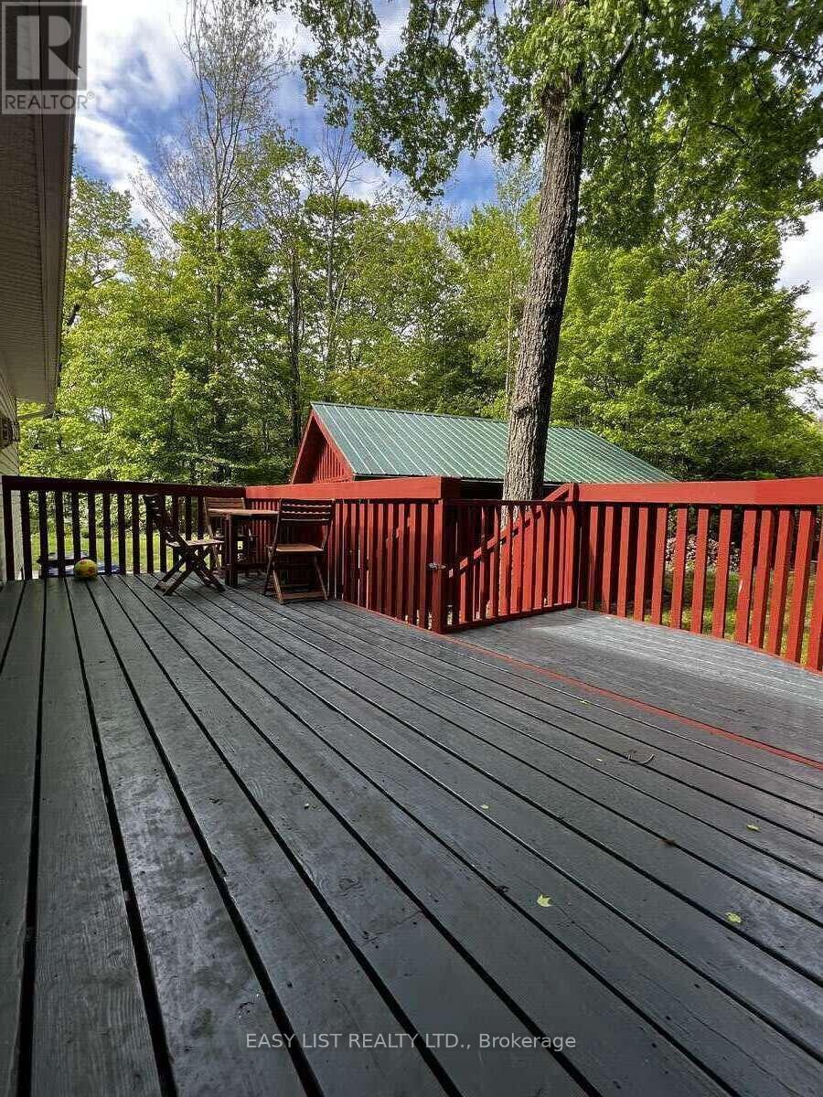 2135 Champlain Road, Tiny, ON - Outdoor