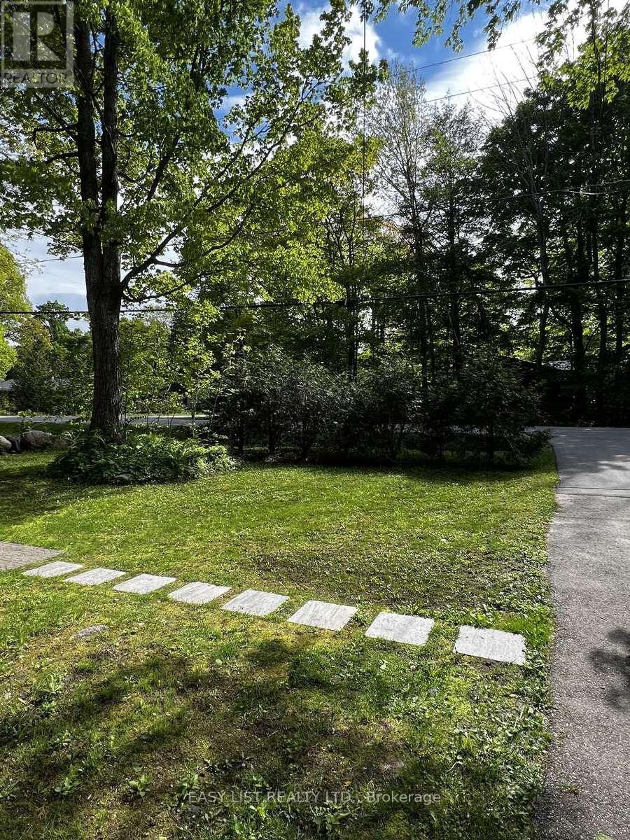 2135 Champlain Road, Tiny, ON - Outdoor