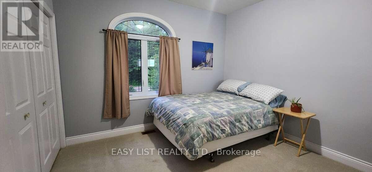 110 Monck Square, Laurentian Hills, ON - Indoor Photo Showing Bedroom
