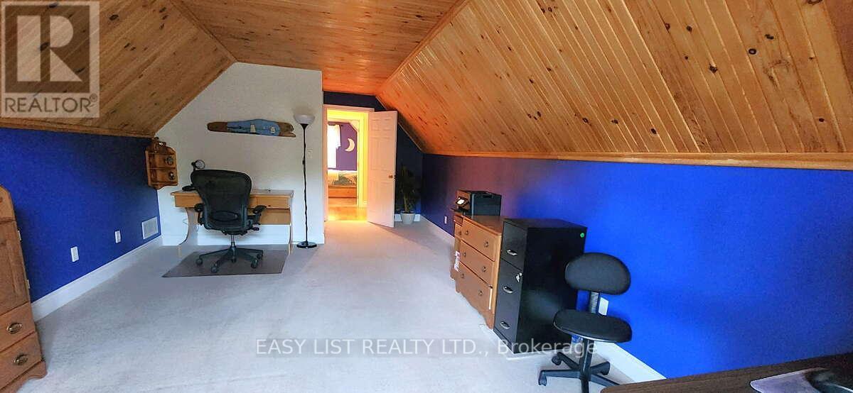 110 Monck Square, Laurentian Hills, ON - Indoor