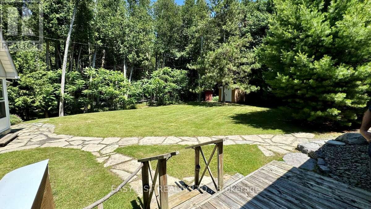 1990 White Lake Road, Douro-Dummer, ON - Outdoor