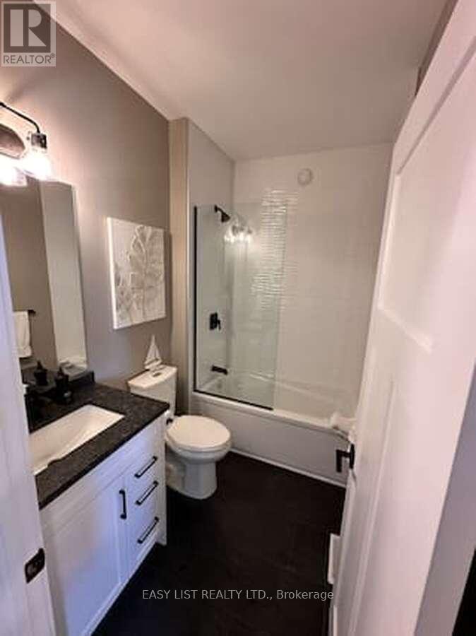 2 Creek Side Place, Lambton Shores, ON - Indoor Photo Showing Bathroom