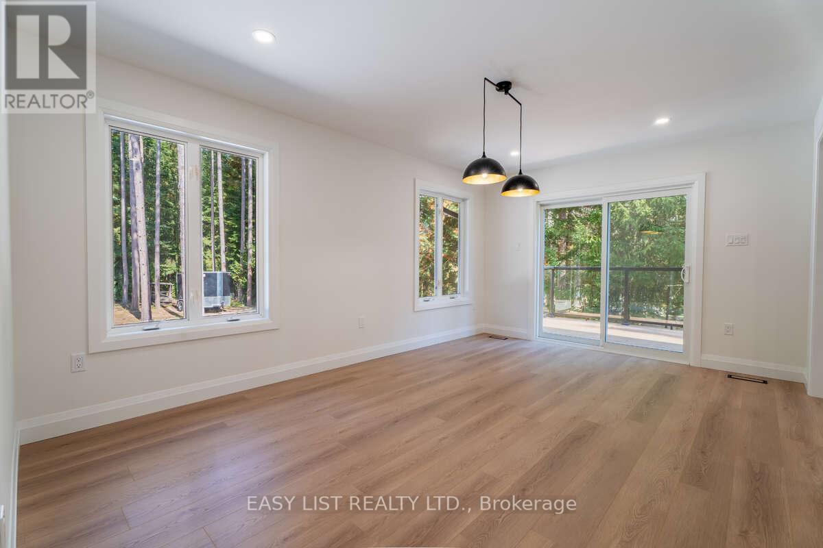 14 Eagle Road, Tiny, ON - Indoor Photo Showing Other Room