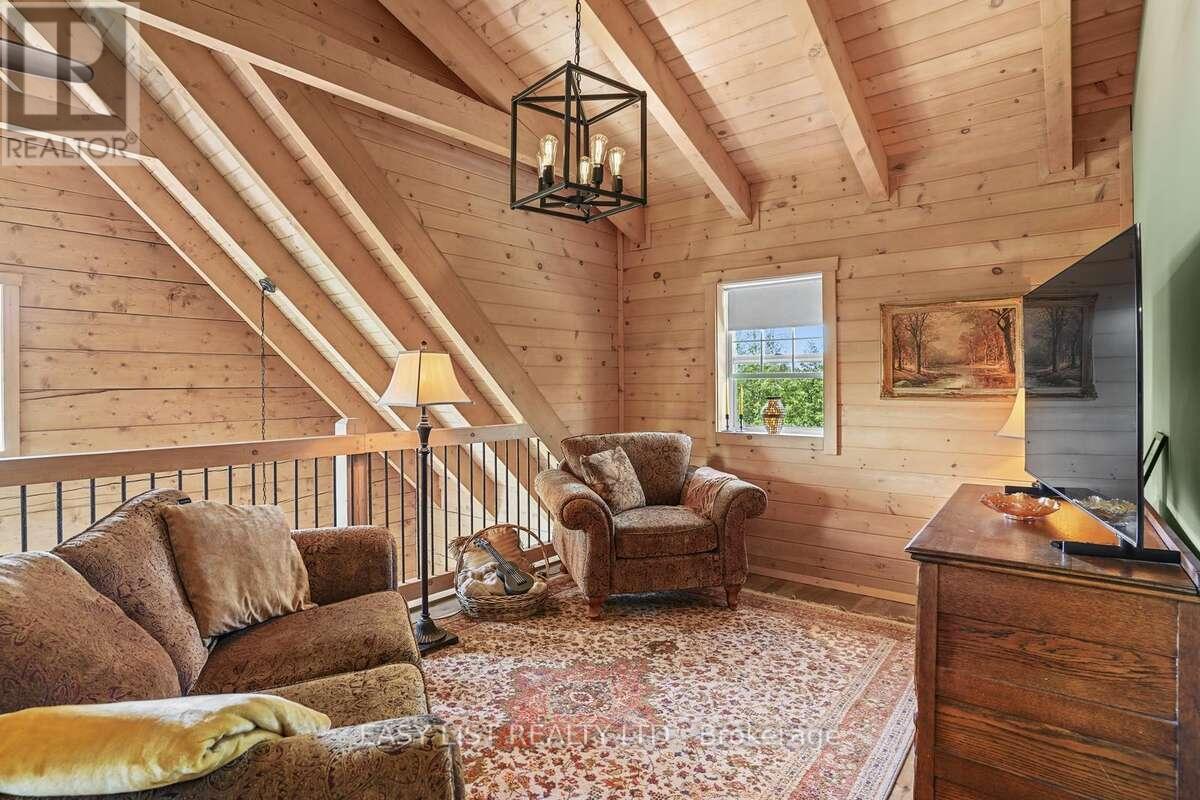 44 Trent River Road S, Kawartha Lakes, ON - Indoor