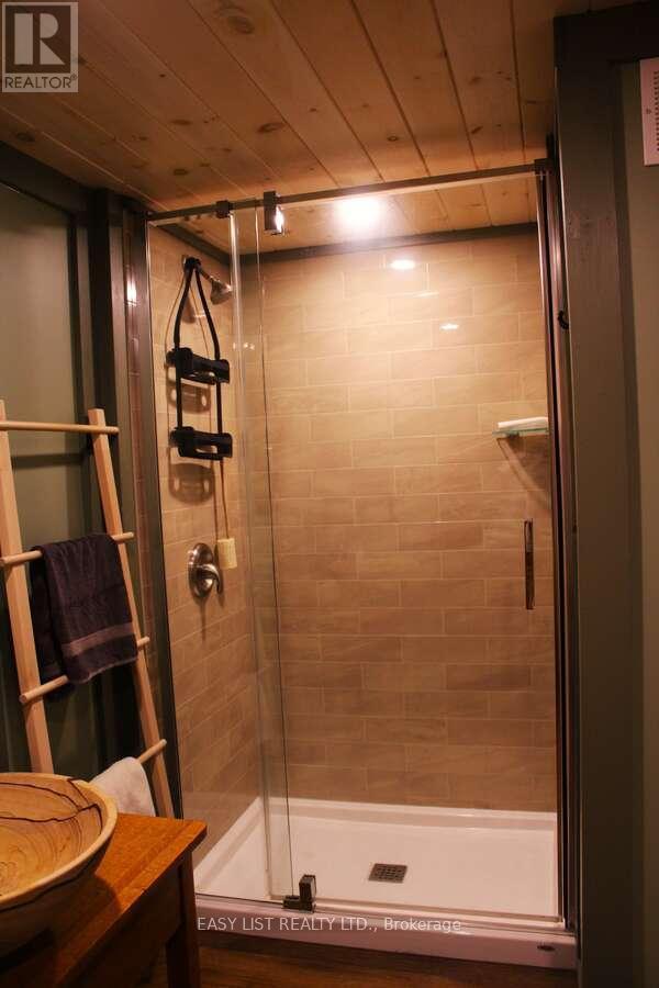 951 Hwy 641, Kenora, ON - Indoor