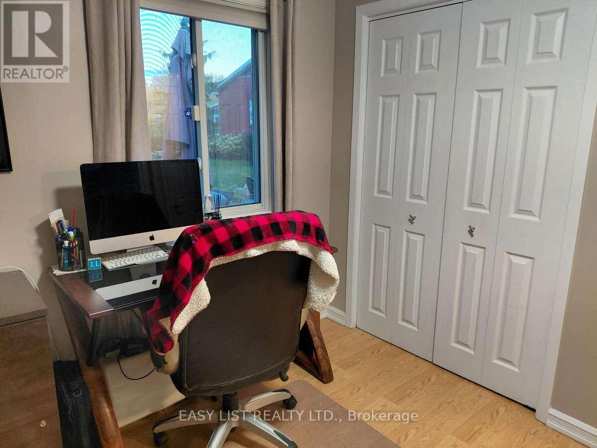7652 Harris Point Drive, Plympton-Wyoming, ON - Indoor Photo Showing Office