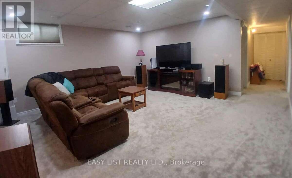 7652 Harris Point Drive, Plympton-Wyoming, ON - Indoor