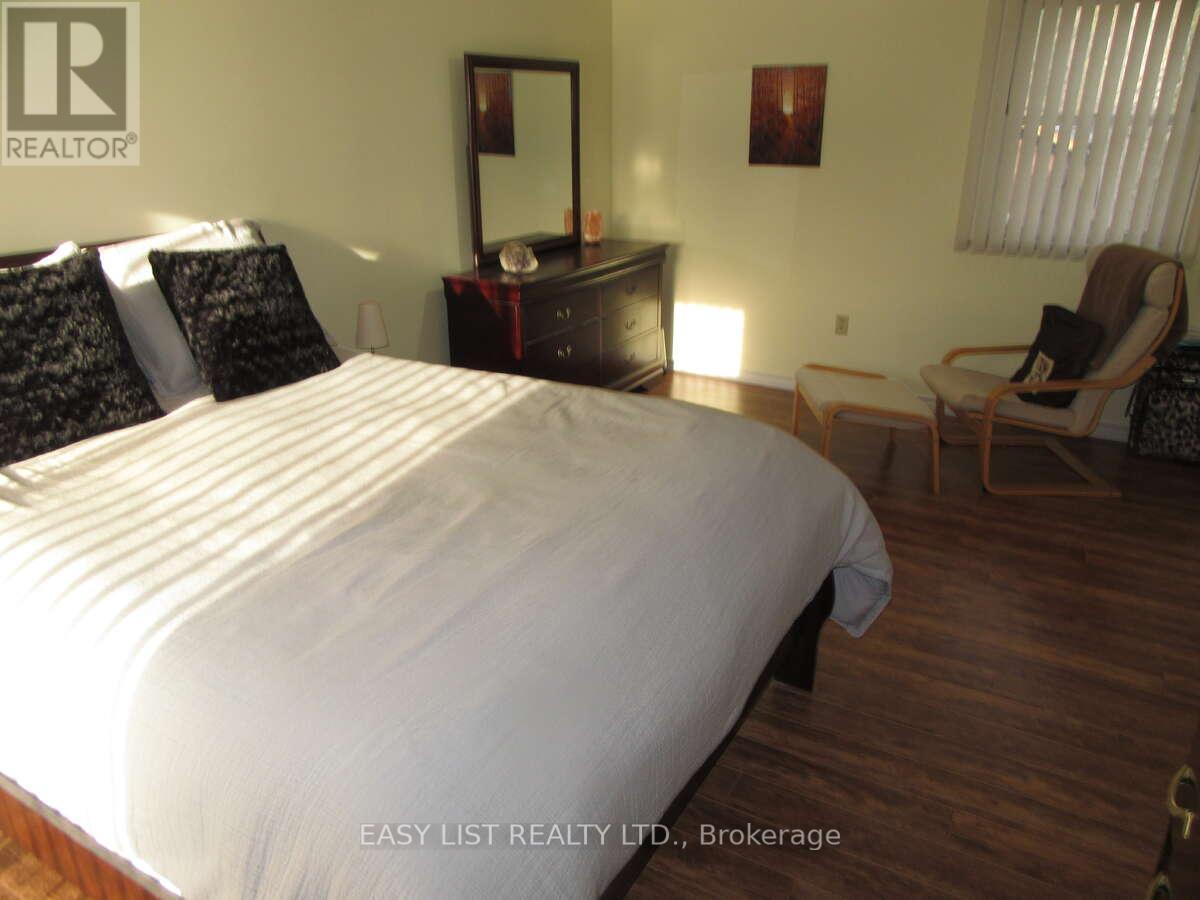 16 Fire Route 122, Trent Lakes, ON - Indoor Photo Showing Bedroom