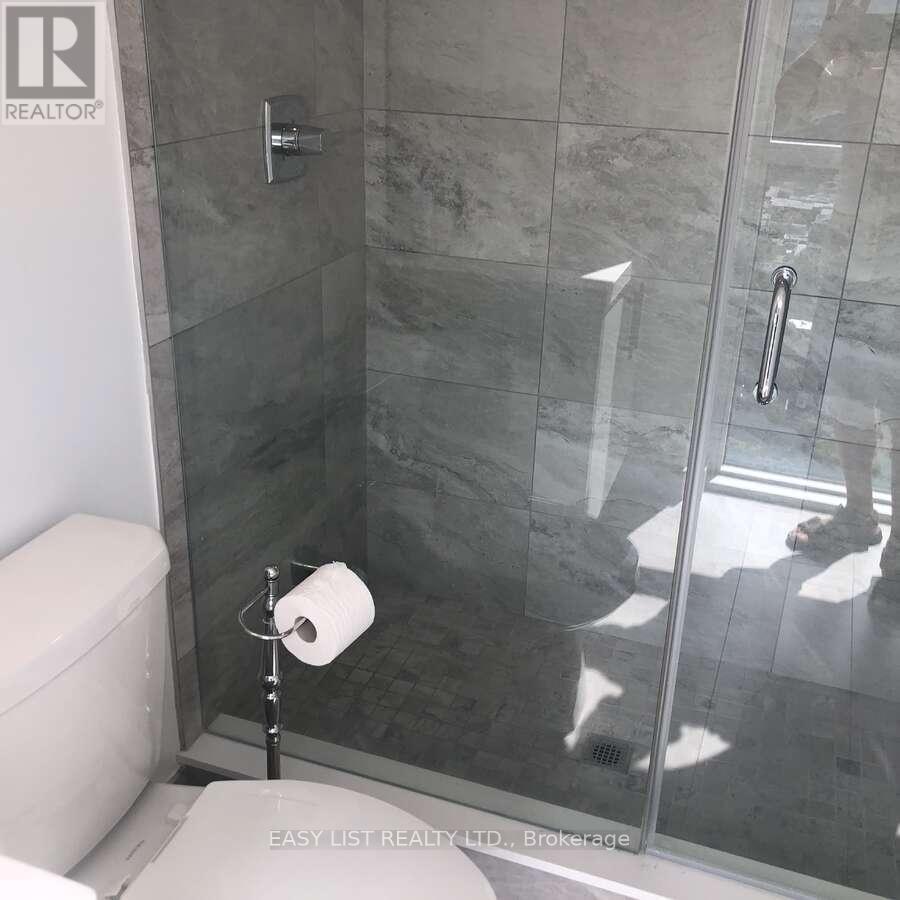 2708 - 286 Main Street, Toronto, ON - Indoor Photo Showing Bathroom