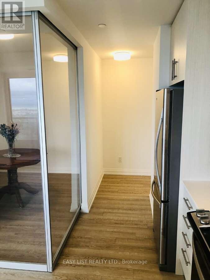 2708 - 286 Main Street, Toronto, ON - Indoor Photo Showing Kitchen With Stainless Steel Kitchen