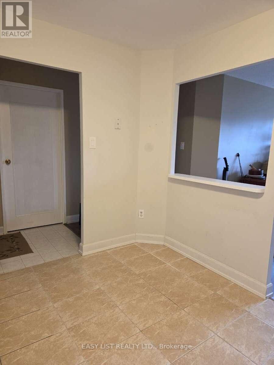 203 - 155 Main Street N, Newmarket, ON - Indoor Photo Showing Other Room