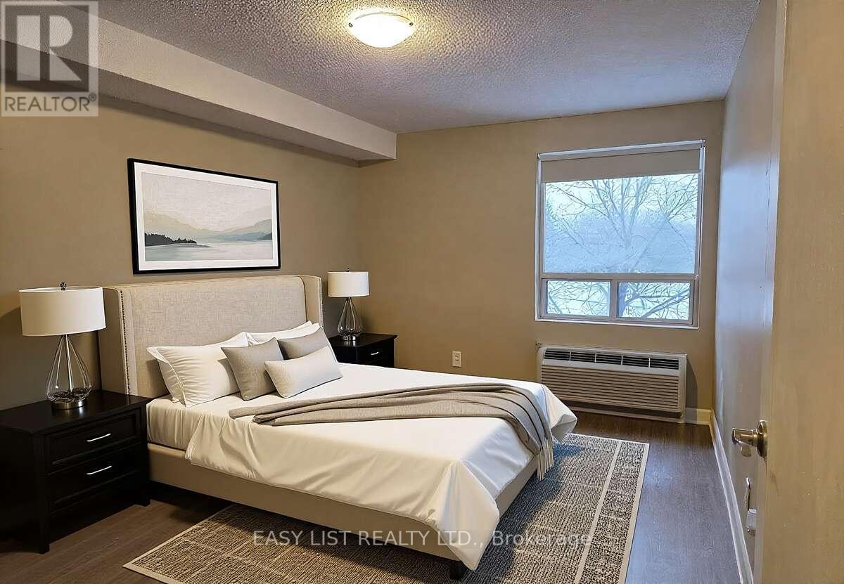 203 - 155 Main Street N, Newmarket, ON - Indoor Photo Showing Bedroom
