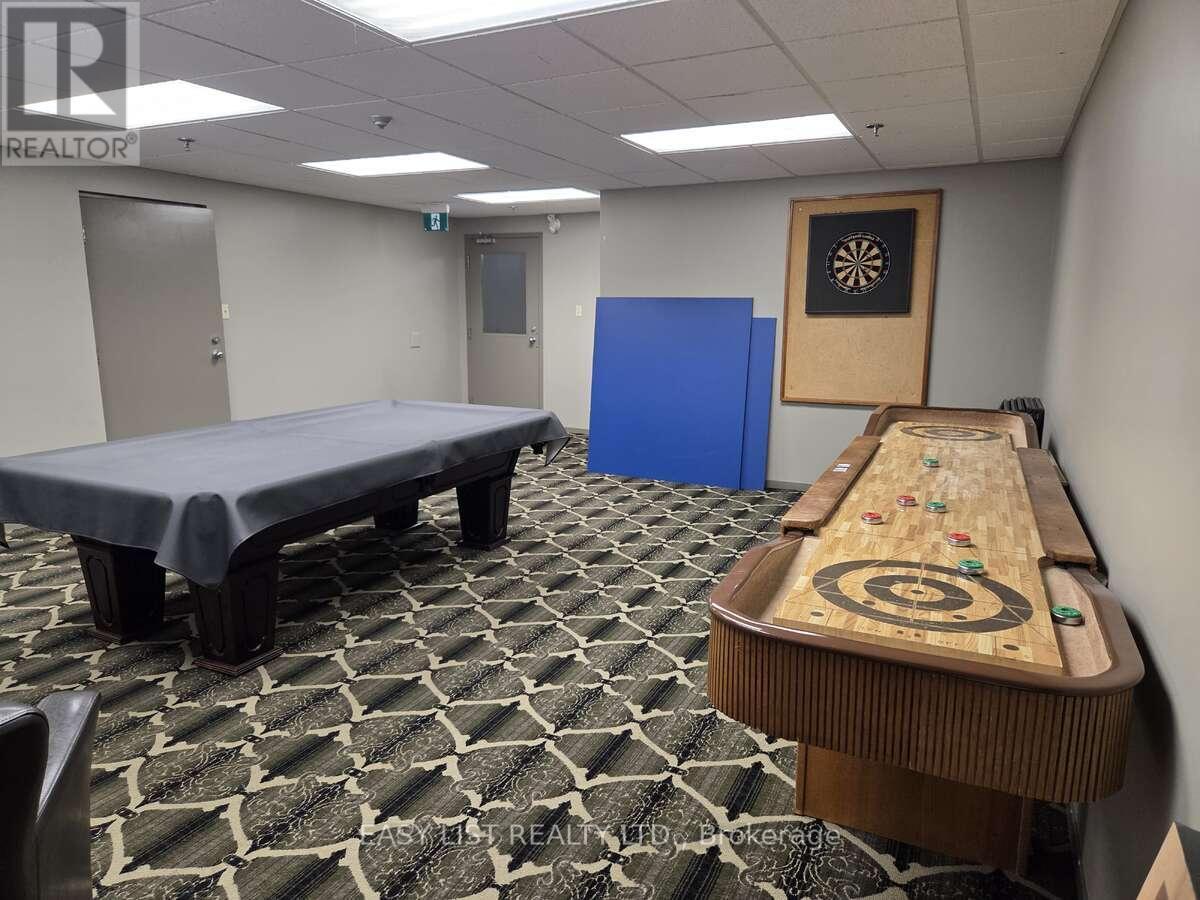 203 - 155 Main Street N, Newmarket, ON - Indoor