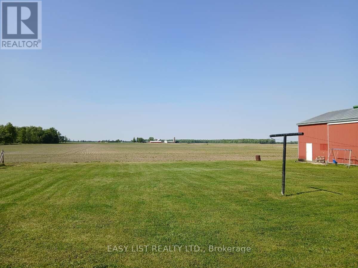 4792 Langbank Line, Dawn-Euphemia, ON
