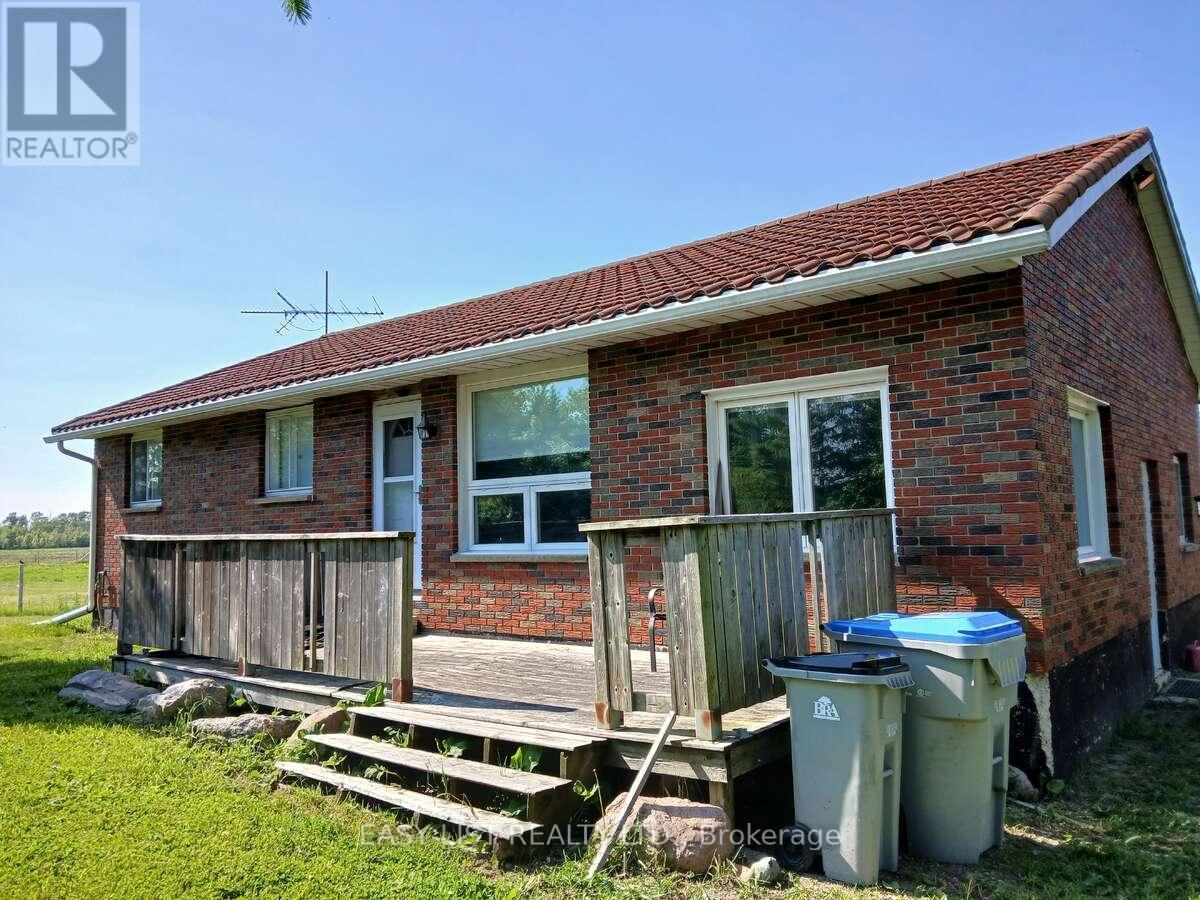 4792 Langbank Line, Dawn-Euphemia, ON