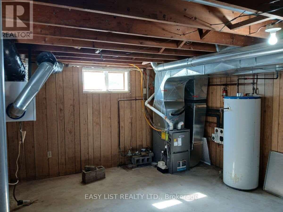 4792 Langbank Line, Dawn-Euphemia, ON