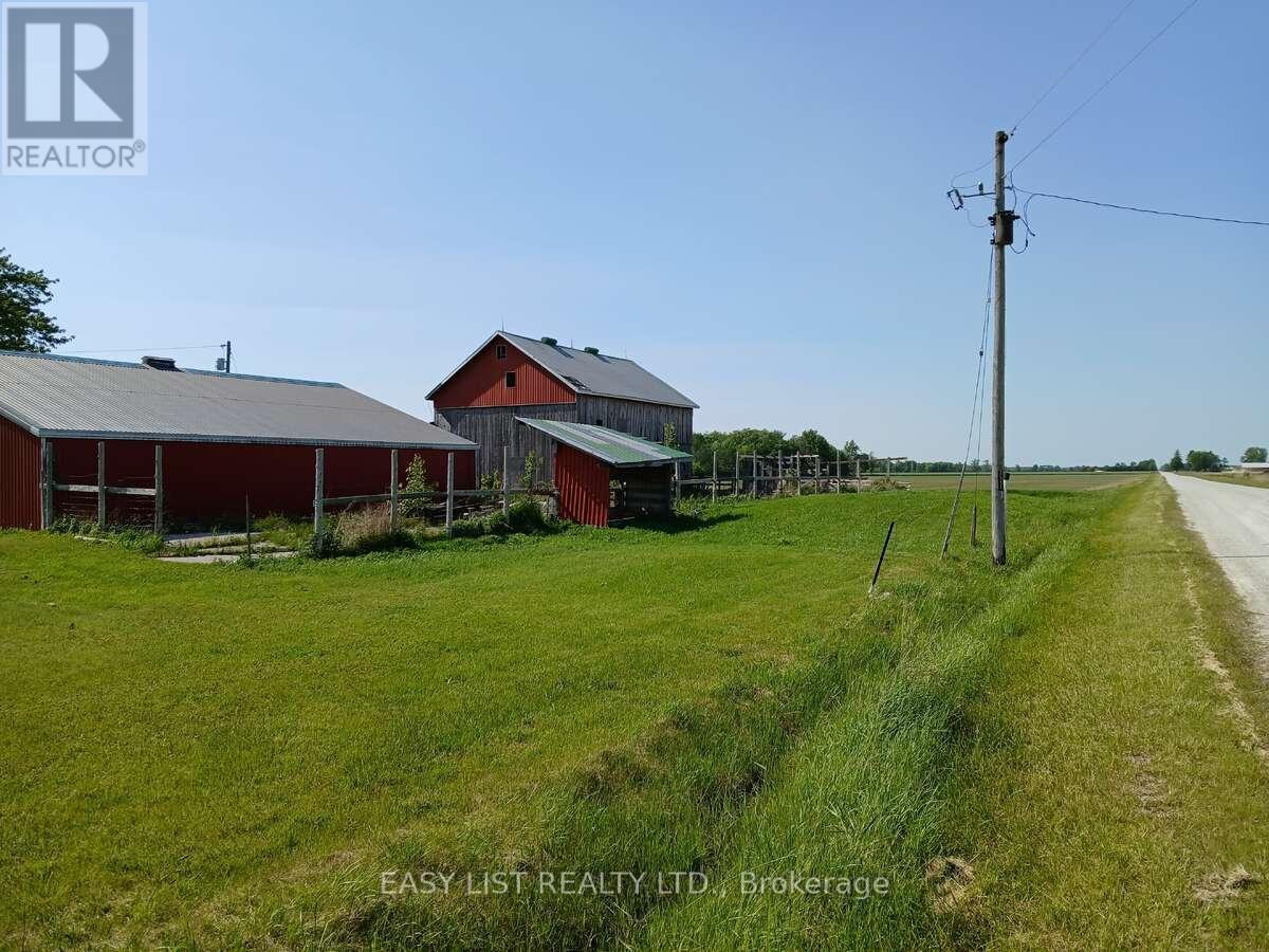 4792 Langbank Line, Dawn-Euphemia, ON