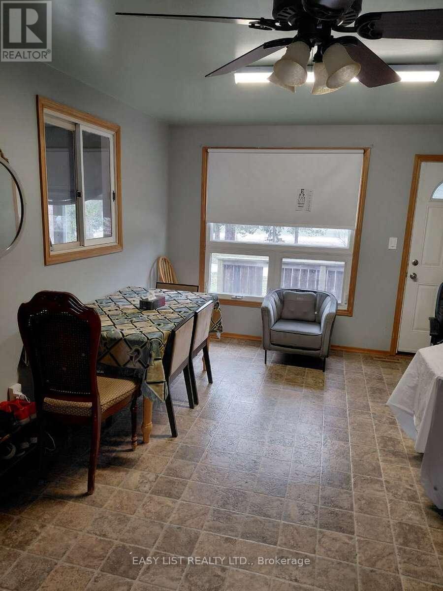 4792 Langbank Line, Dawn-Euphemia, ON