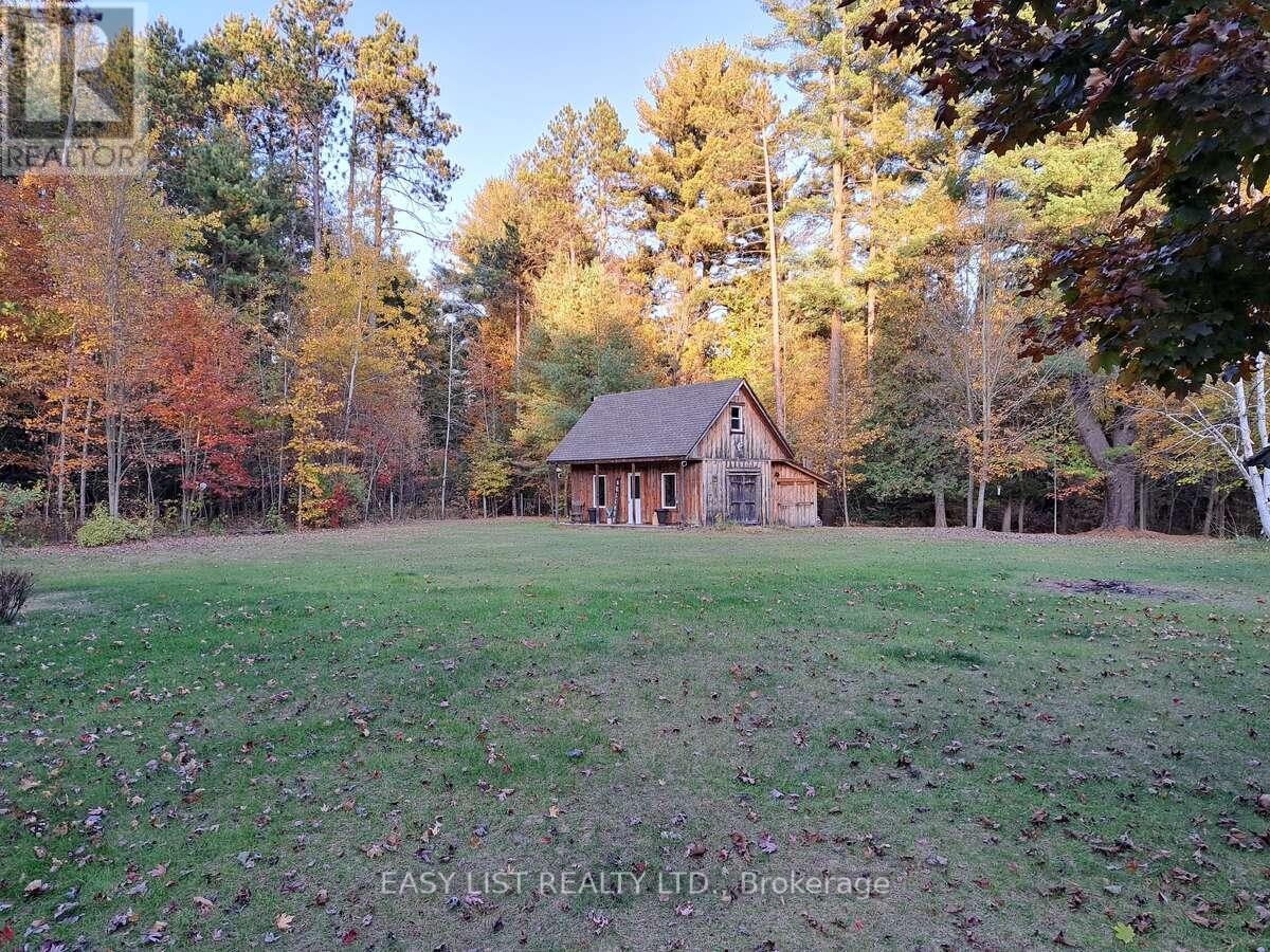 18 Mill Street, Essa, ON - Outdoor