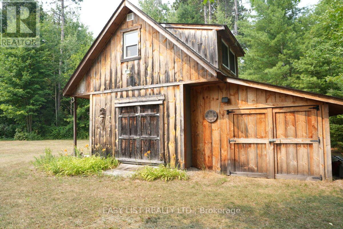 18 Mill Street, Essa, ON - Outdoor