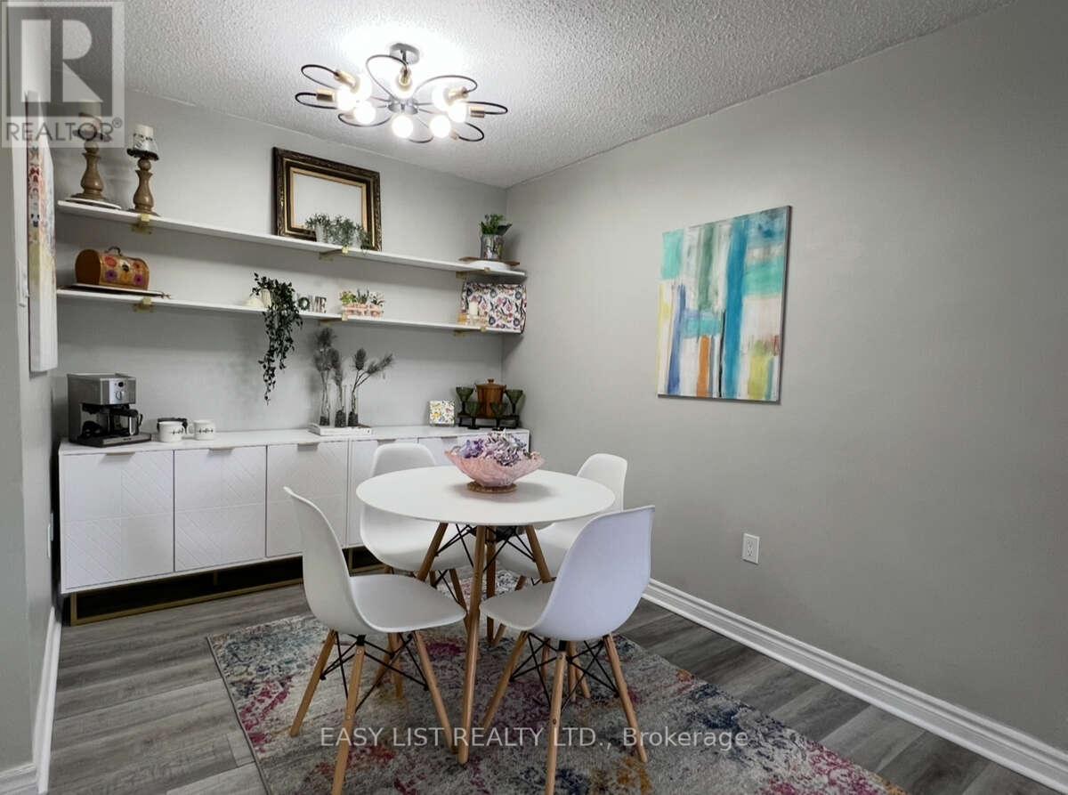 304 - 1582 Ernest Avenue, London South, ON - Indoor Photo Showing Dining Room