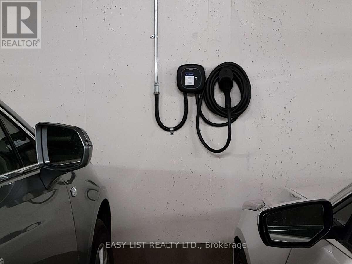 803 - 3580 Rivergate Way, Ottawa, ON - Indoor Photo Showing Laundry Room