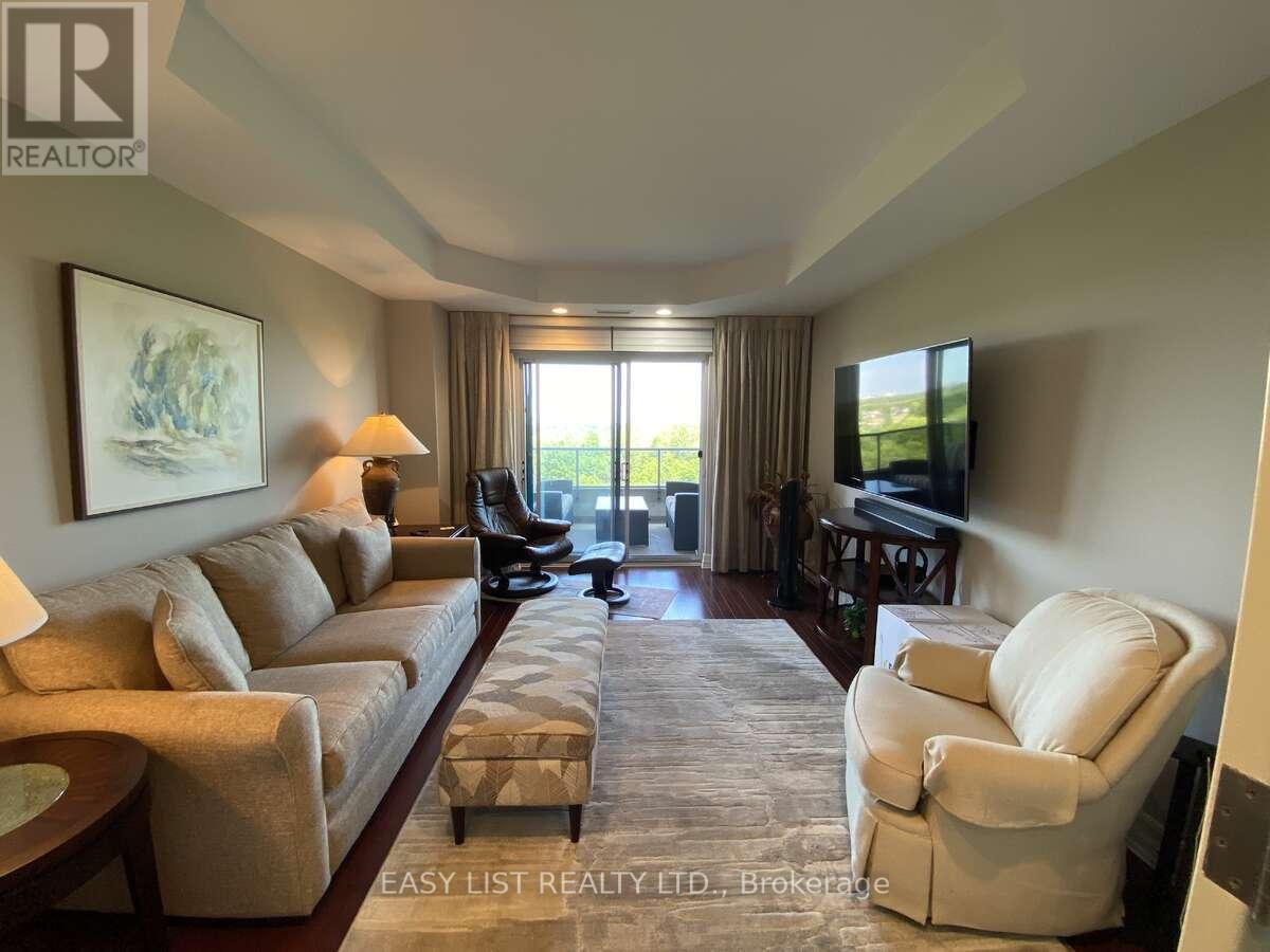 803 - 3580 Rivergate Way, Ottawa, ON - Indoor Photo Showing Living Room