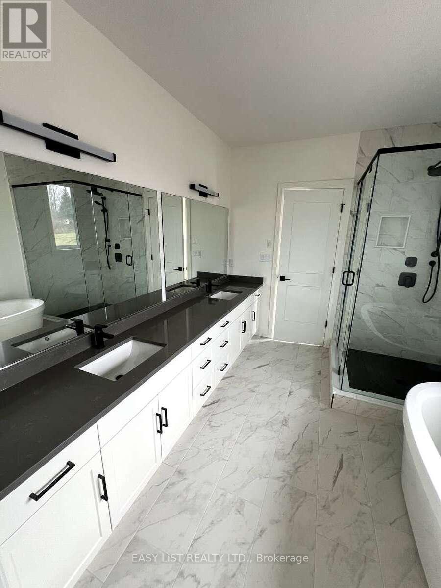 61 George Street, Blandford-Blenheim, ON - Indoor Photo Showing Bathroom