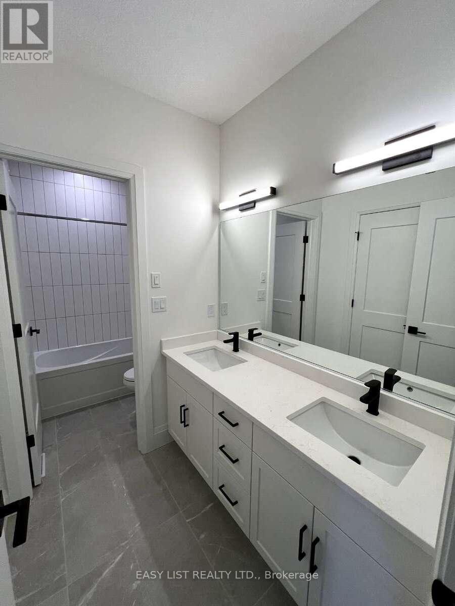 61 George Street, Blandford-Blenheim, ON - Indoor Photo Showing Bathroom