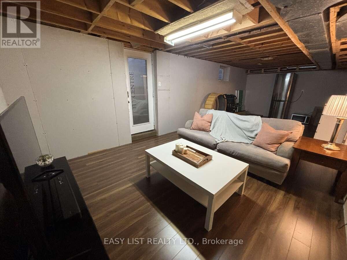 6942 Barrisdale Drive, Mississauga, ON - Indoor Photo Showing Basement