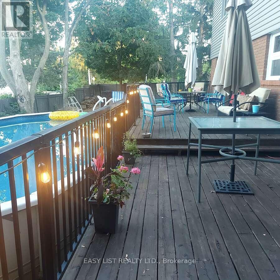 6942 Barrisdale Drive, Mississauga, ON - Outdoor With Deck Patio Veranda