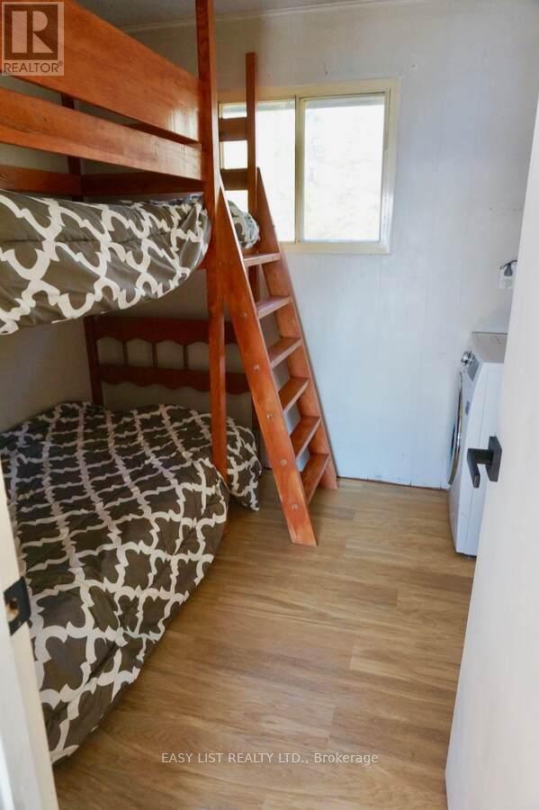 1536 Tiny Beaches Road N, Tiny, ON - Indoor Photo Showing Other Room