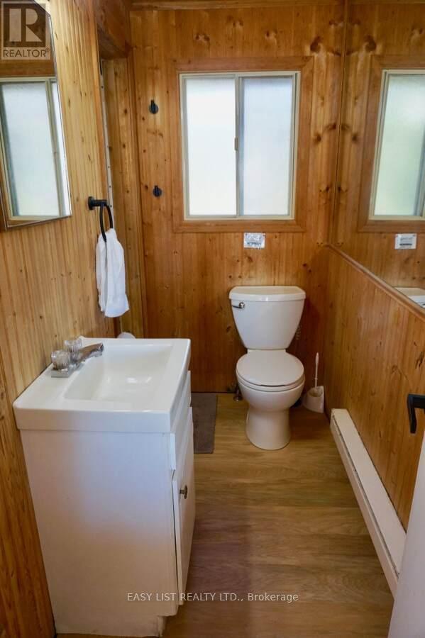 1536 Tiny Beaches Road N, Tiny, ON - Indoor Photo Showing Bathroom