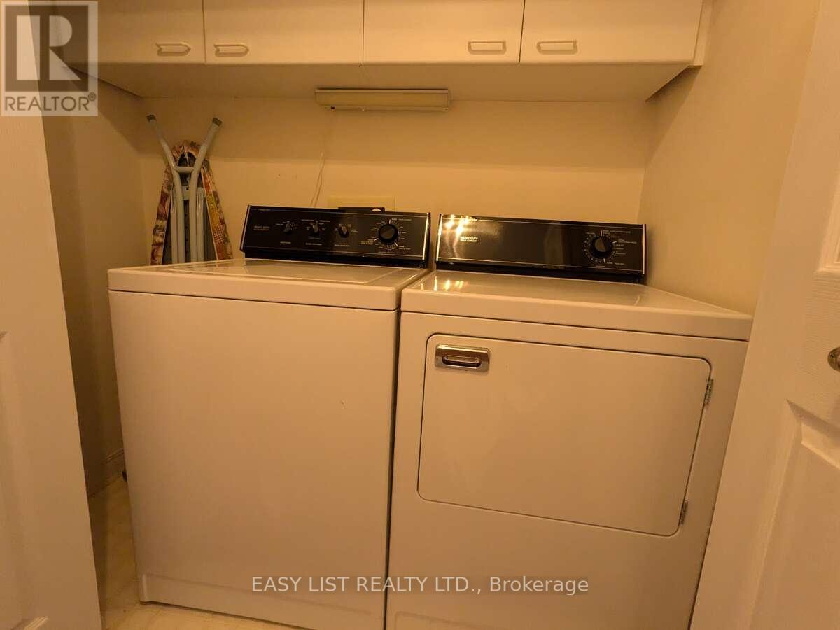 57 Goldfinch Drive, Ottawa, ON - Indoor Photo Showing Laundry Room