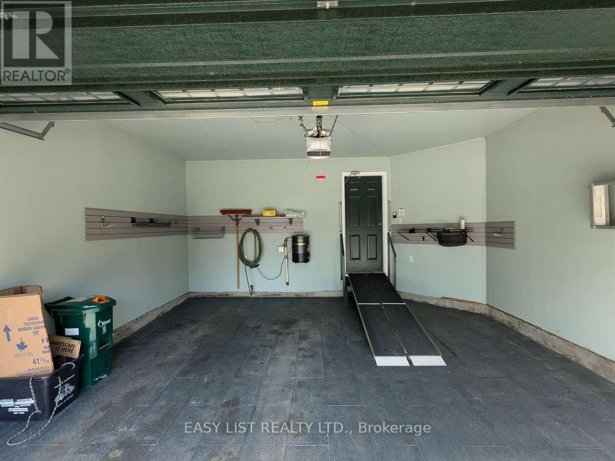 57 Goldfinch Drive, Ottawa, ON - Indoor Photo Showing Garage
