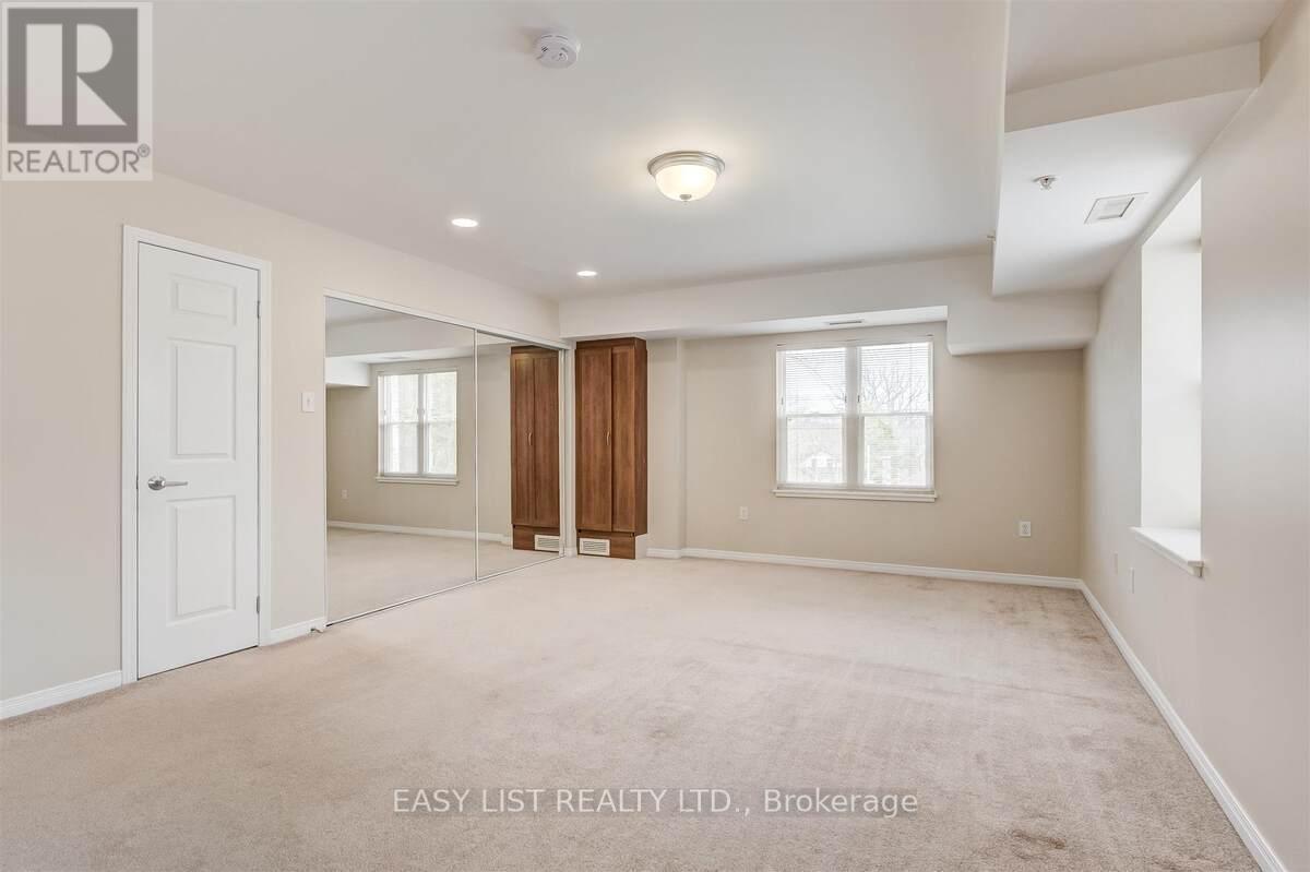 311 - 8 Huron Street, Kawartha Lakes, ON - Indoor Photo Showing Other Room