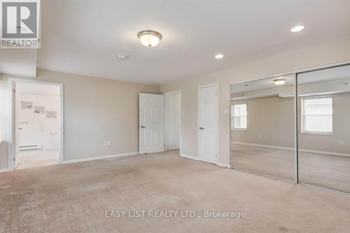 311 - 8 Huron Street, Kawartha Lakes, ON - Indoor Photo Showing Other Room