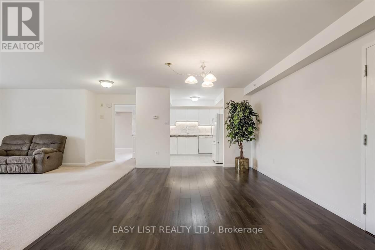 311 - 8 Huron Street, Kawartha Lakes, ON - Indoor Photo Showing Other Room